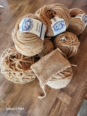 Jamieson's Shetland Heather Yarn - Camel/Tan